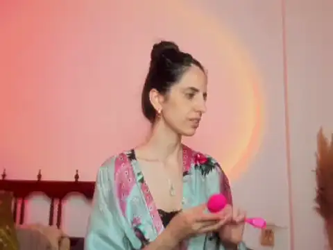 Snapshot of SailorxSindy chatting on 12/23/24, 10:23 SailorxSindy online show from 12/23/24, 10:23