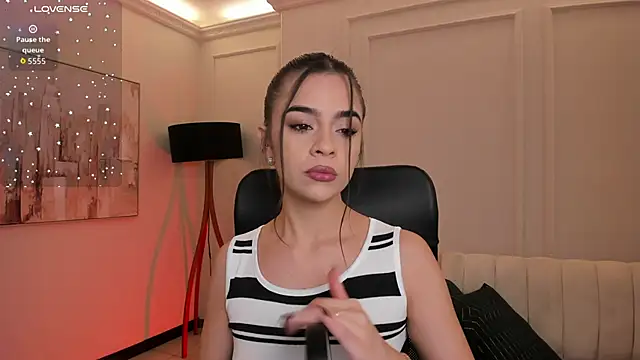 AlanaCraft online show from 11/15/25, 12:02