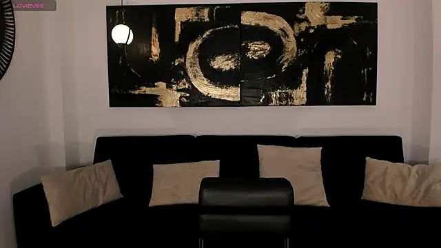 Snapshot of AllisonRogersX chatting on 02/07/25, 09:47 AllisonRogersX online show from 02/07/25, 09:47