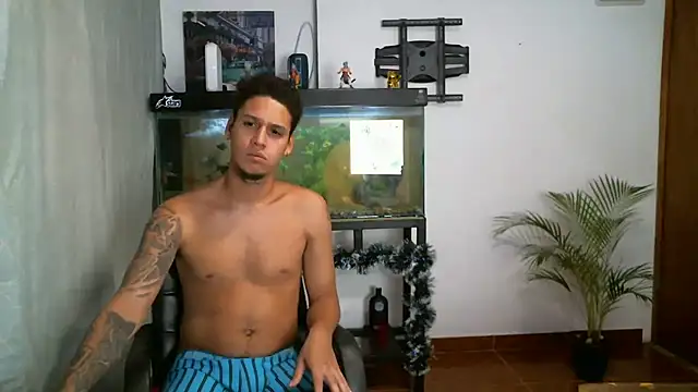 Snapshot of JacobandChloee chatting on 11/27/25, 02:46 JacobandChloee online show from 11/27/25, 02:46