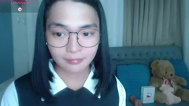 zhaviahale21 online show from 07/05/26, 06:04