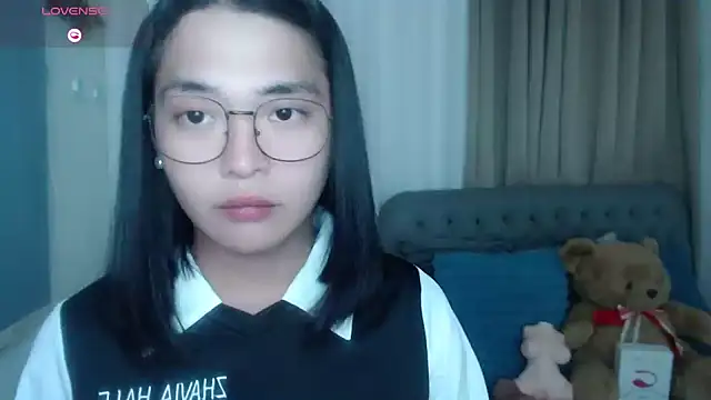 zhaviahale21 online show from 07/08/26, 10:47