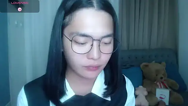 zhaviahale21 online show from 07/14/26, 09:31