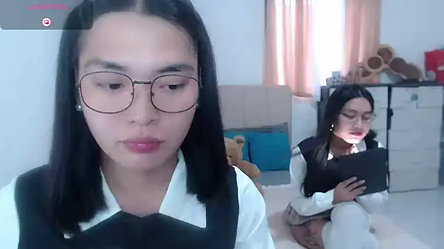 zhaviahale21 online show from 07/25/26, 07:28