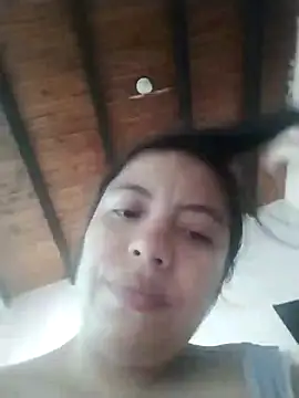 Snapshot of lisseth chatting on 12/12/24, 06:42 lisseth online show from 12/12/24, 06:42