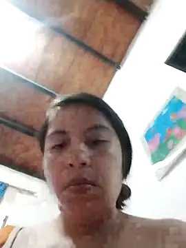 Snapshot of lisseth chatting on 03/22/25, 03:53 lisseth online show from 03/22/25, 03:53