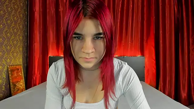  Polly Love  online show from 12/03/24, 07:10