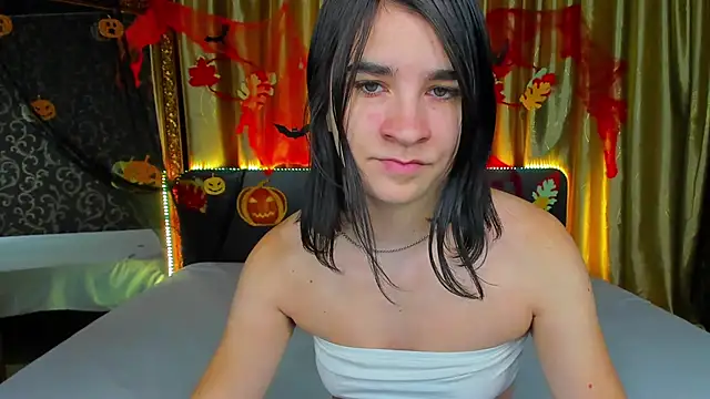  Polly Love  online show from 11/05/25, 07:08