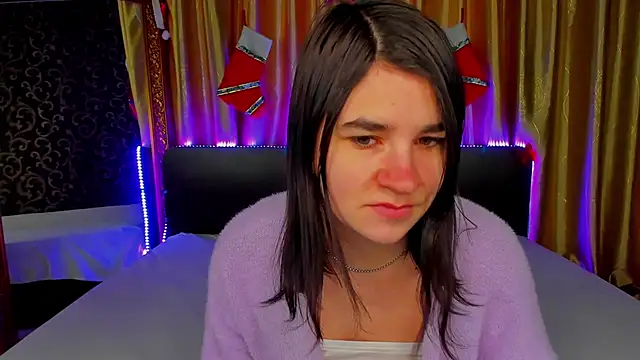  Polly Love  online show from 02/02/26, 07:18