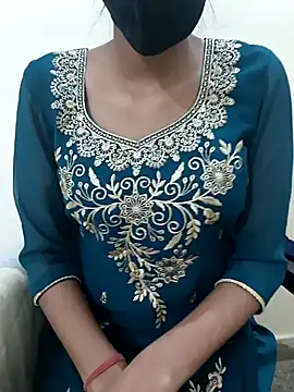 Snapshot of Aradhna_cute chatting on 01/17/25, 04:06 Aradhna cute online show from 01/17/25, 04:06