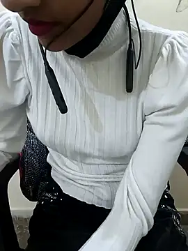 Snapshot of Aradhna_cute chatting on 01/18/25, 04:15 Aradhna cute online show from 01/18/25, 04:15