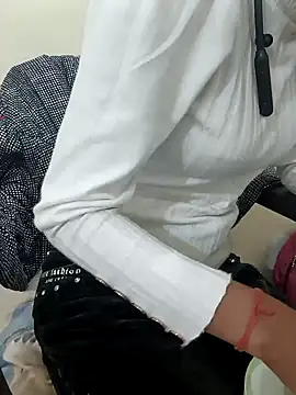 Snapshot of Aradhna_cute chatting on 01/18/25, 08:41 Aradhna cute online show from 01/18/25, 08:41