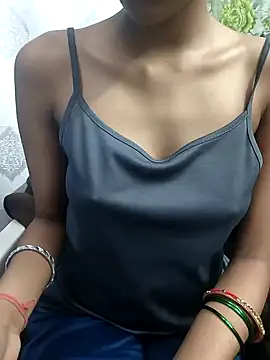 Snapshot of Aradhna_cute chatting on 01/26/25, 10:45 Aradhna cute online show from 01/26/25, 10:45