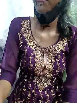 Snapshot of Aradhna_cute chatting on 02/12/25, 11:29 Aradhna cute online show from 02/12/25, 11:29