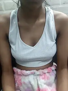 Snapshot of Aradhna_cute chatting on 02/19/25, 10:45 Aradhna cute online show from 02/19/25, 10:45