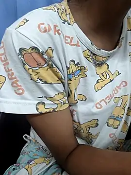 Snapshot of Aradhna_cute chatting on 02/24/25, 03:44 Aradhna cute online show from 02/24/25, 03:44