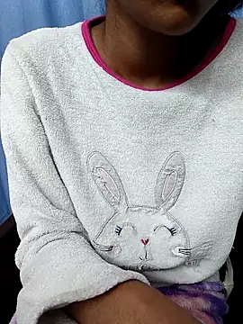 Snapshot of Aradhna_cute chatting on 03/12/25, 04:30 Aradhna cute online show from 03/12/25, 04:30