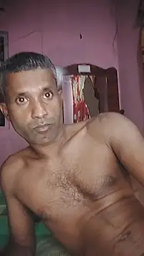 Snapshot of touldad chatting on 12/14/25, 07:07 touldad online show from 12/14/25, 07:07