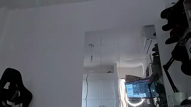 Moon Sammy online show from 04/28/26, 01:38