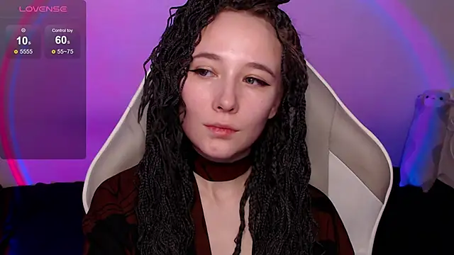 Snapshot of Robin_yourss chatting on 02/21/25, 01:11 Robin yourss online show from 02/21/25, 01:11