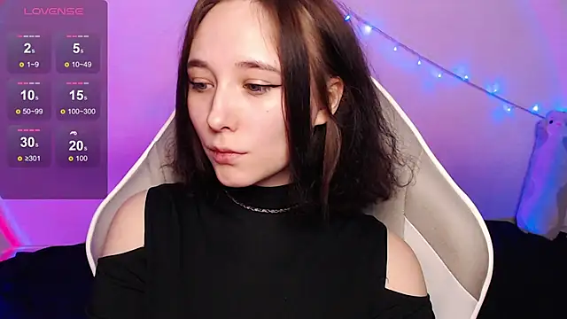 Snapshot of Robin_yourss chatting on 03/08/25, 04:06 Robin yourss online show from 03/08/25, 04:06