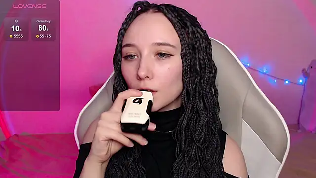 Snapshot of Robin_yourss chatting on 03/21/25, 04:07 Robin yourss online show from 03/21/25, 04:07