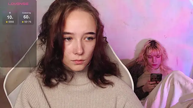 Snapshot of Robin_yourss chatting on 09/21/25, 08:38 Robin yourss online show from 09/21/25, 08:38