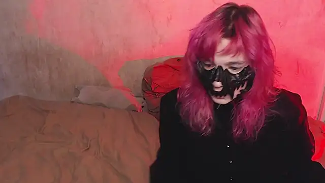 Snapshot of Robin_yourss chatting on 10/31/25, 09:43 Robin yourss online show from 10/31/25, 09:43