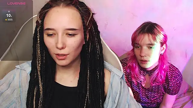 Snapshot of Robin_yourss chatting on 11/20/25, 04:07 Robin yourss online show from 11/20/25, 04:07