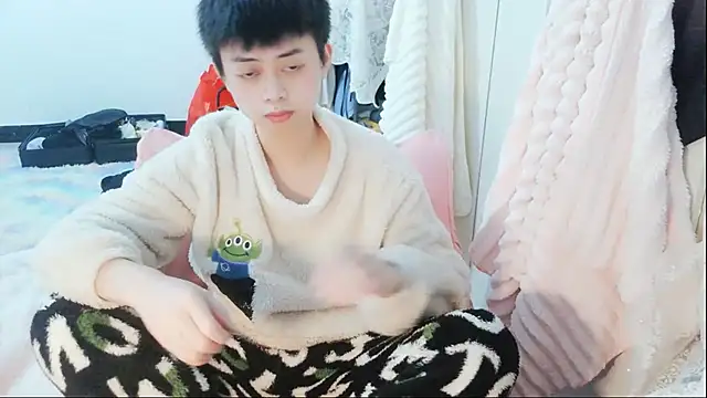 FFFFZ189 online show from 01/20/25, 01:53