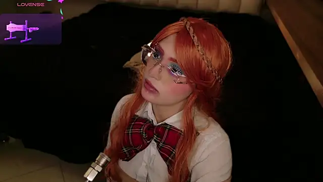 Megan mooree  online show from 10/24/25, 01:29