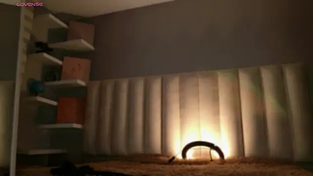 Megan mooree  online show from 03/06/26, 01:18