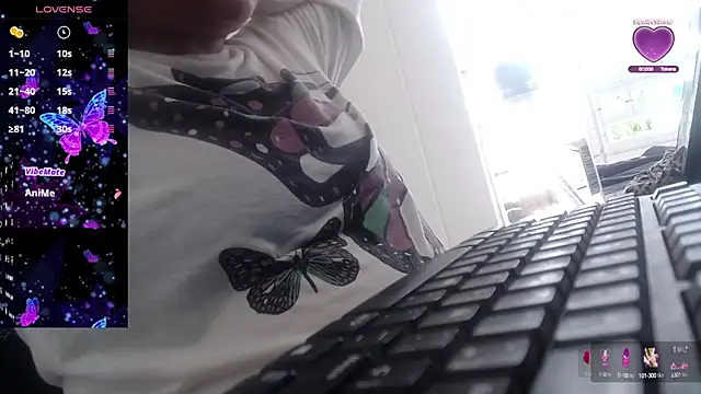 Snapshot of Gabycutee chatting on 10/11/25, 07:56 Gabycutee online show from 10/11/25, 07:56