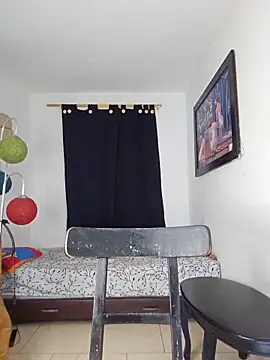 Antonella2 m online show from 02/17/25, 12:05