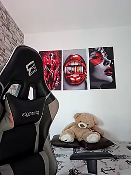 Antonella2 m online show from 09/13/25, 12:05