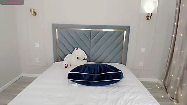 oxxx me online show from 01/23/25, 01:51