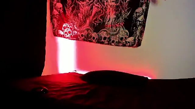 Agnes jones  online show from 11/19/25, 04:12