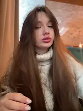 Holly Molii online show from 12/11/24, 05:10