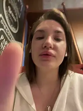 Holly Molii online show from 12/14/24, 08:23