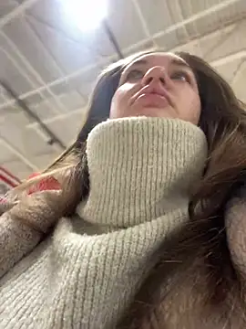 Holly Molii online show from 01/19/25, 05:15