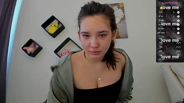 Holly Molii online show from 02/24/25, 05:54