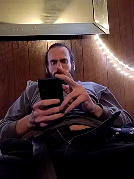 Snapshot of RobStrokes215 chatting on 02/13/25, 07:31 RobStrokes215 online show from 02/13/25, 07:31