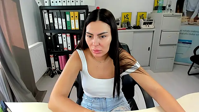 Snapshot of kilenyapatrice chatting on 09/09/25, 10:48 kilenyapatrice online show from 09/09/25, 10:48