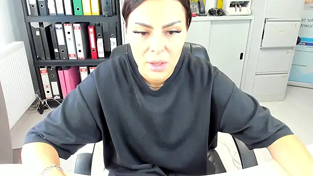 Snapshot of kilenyapatrice chatting on 09/23/25, 10:29 kilenyapatrice online show from 09/23/25, 10:29