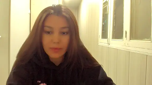 Snapshot of LunaXmii chatting on 09/20/25, 10:55 LunaXmii online show from 09/20/25, 10:55