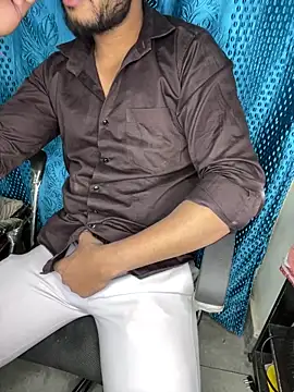 Snapshot of sexyboy09 chatting on 12/17/24, 11:39 sexyboy09 online show from 12/17/24, 11:39