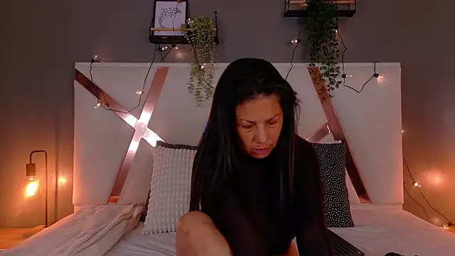 JaylaScott   online show from 09/18/25, 11:45