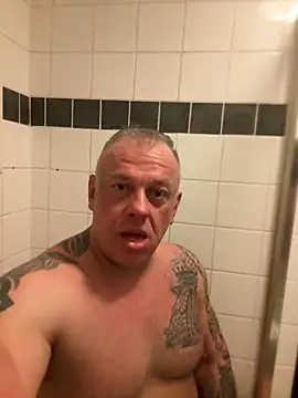 JakubW79 online show from 12/31/24, 04:35