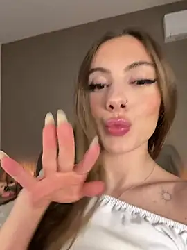 FrancescaNappi online show from 02/03/25, 08:35