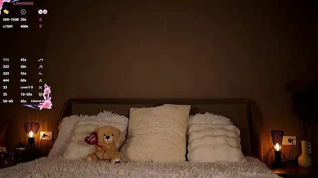 FrancescaNappi online show from 02/10/25, 05:41